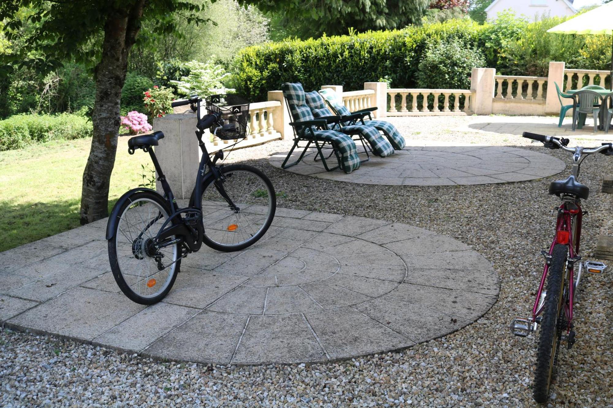 Fontaine Blanche River View, Large Patio & Garden In Central Brittany With Starlink Wifi Treffrin المظهر الخارجي الصورة